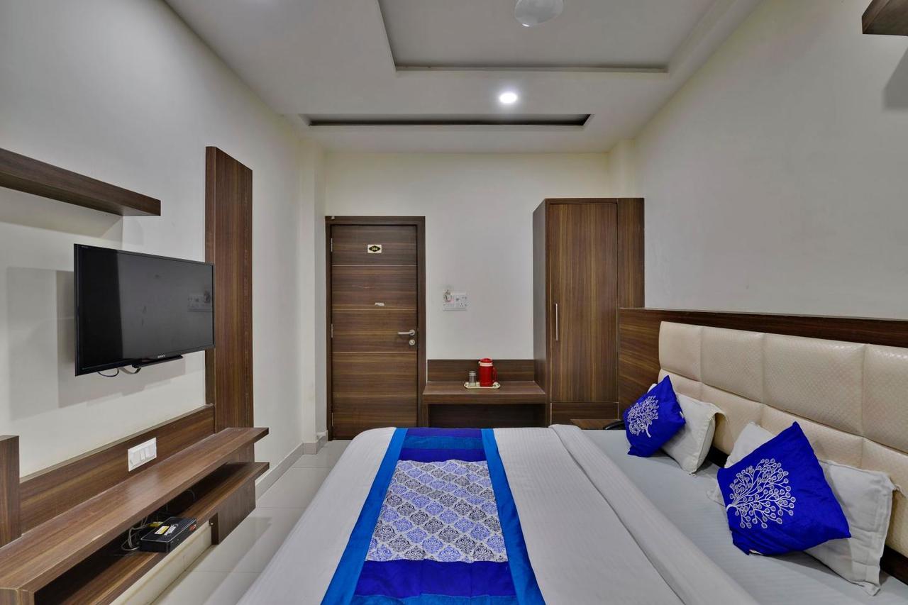 Hotel Amar Palace Ujjain Exterior foto